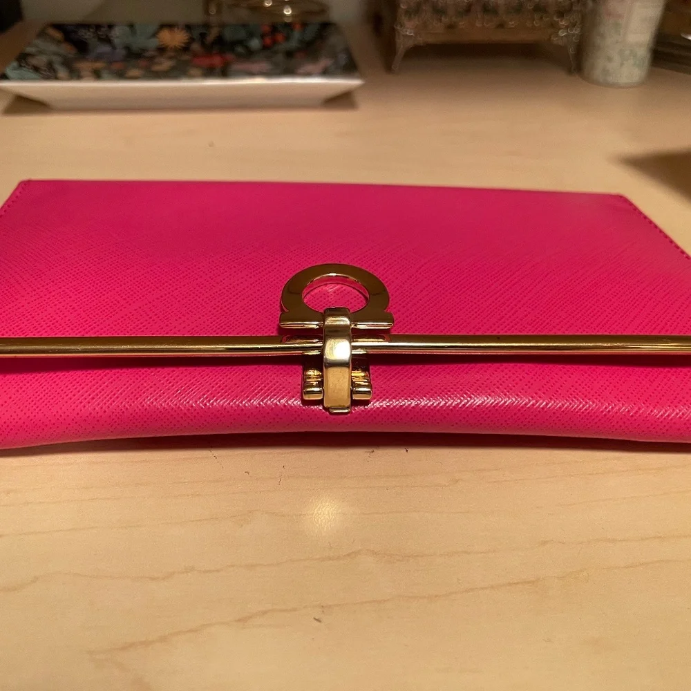 Salvatore Ferragamo Wallet - Picture 1 of 8